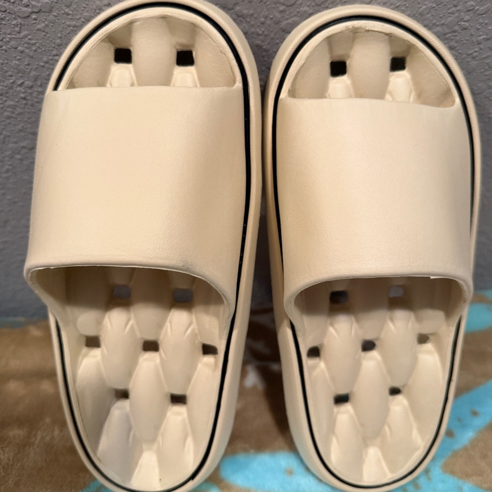 Women’s Khaki Slide Sandals~Size 8-8.5 or 40-41~New